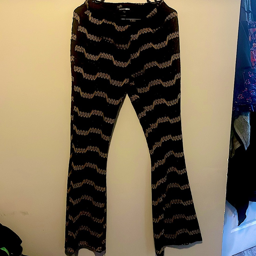 Flared semi-sheer pant Sz M.